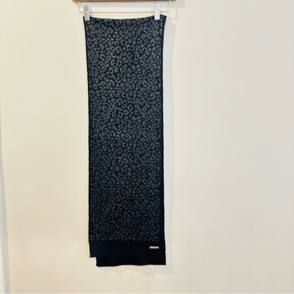 Michael Kors Metallic Leopard Scarf in Black and Gray Pattern - Picture 2 of 9